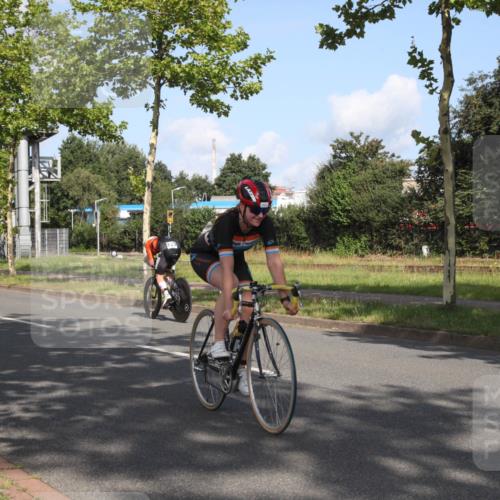 10.08.2025 - GEWOBA Citytriathlon Bremen Yannick Fuchs http://msf.ph/oto/8545430 10.08.2025 10:30:33 Radfahren 353, 377, 441, 471 meine-sportfotos.de