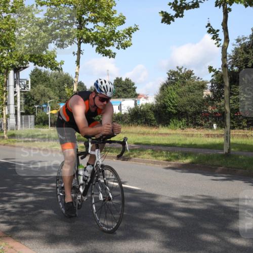 10.08.2025 - GEWOBA Citytriathlon Bremen Yannick Fuchs http://msf.ph/oto/8545439 10.08.2025 10:30:49 Radfahren 353, 376, 471, 476 meine-sportfotos.de