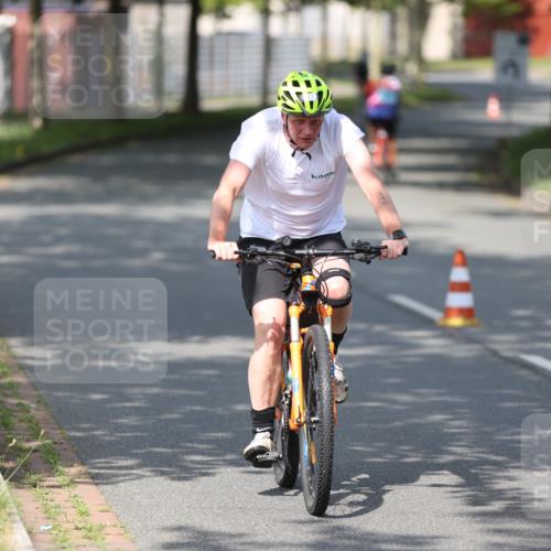 10.08.2025 - GEWOBA Citytriathlon Bremen Yannick Fuchs http://msf.ph/oto/8545445 10.08.2025 11:06:23 Radfahren 17, 171 meine-sportfotos.de