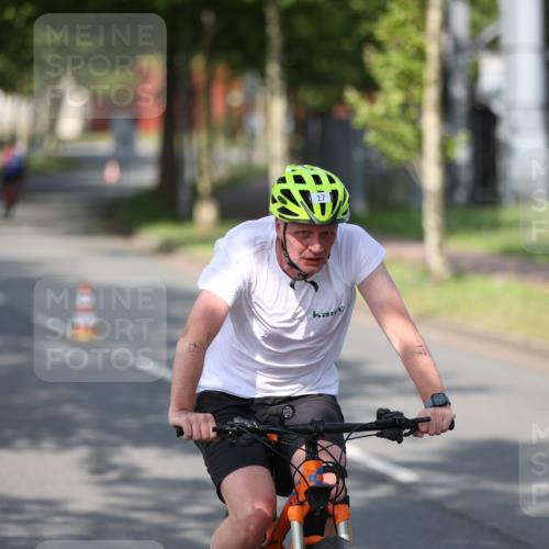 10.08.2025 - GEWOBA Citytriathlon Bremen Yannick Fuchs http://msf.ph/oto/8545460 10.08.2025 11:06:24 Radfahren 17, 171 meine-sportfotos.de