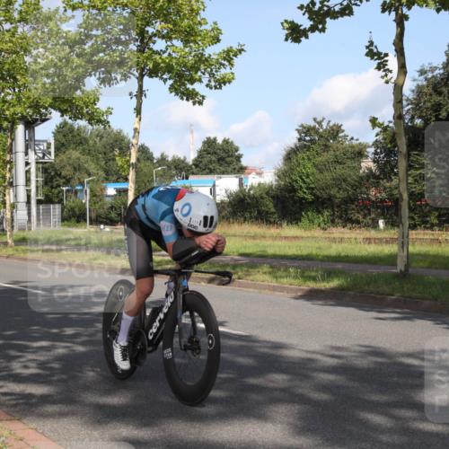 10.08.2025 - GEWOBA Citytriathlon Bremen Yannick Fuchs http://msf.ph/oto/8545465 10.08.2025 10:31:15 Radfahren 363, 387, 434 meine-sportfotos.de