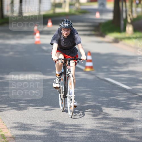 10.08.2025 - GEWOBA Citytriathlon Bremen Yannick Fuchs http://msf.ph/oto/8545472 10.08.2025 11:06:37 Radfahren 171 meine-sportfotos.de