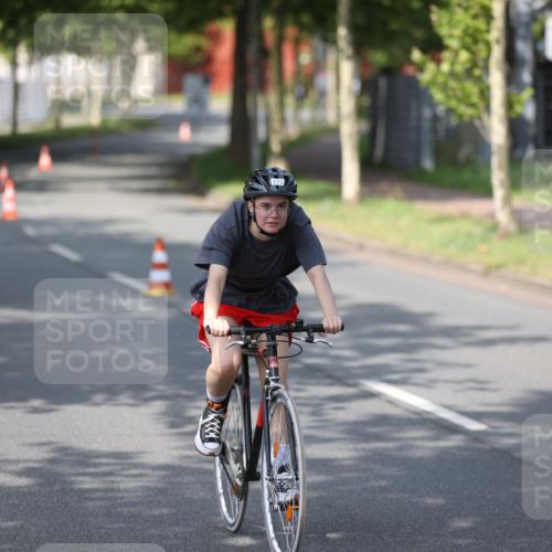 10.08.2025 - GEWOBA Citytriathlon Bremen Yannick Fuchs http://msf.ph/oto/8545476 10.08.2025 11:06:38 Radfahren 171 meine-sportfotos.de