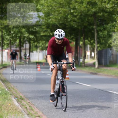 10.08.2025 - GEWOBA Citytriathlon Bremen Yannick Fuchs http://msf.ph/oto/8545477 10.08.2025 12:58:38 Radfahren 609, 762, 795, 802, 870, 910 meine-sportfotos.de