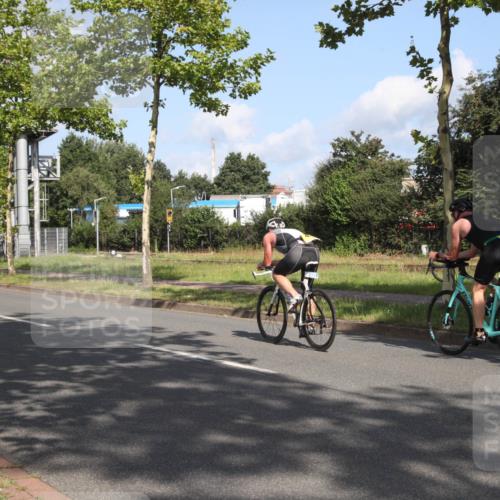 10.08.2025 - GEWOBA Citytriathlon Bremen Yannick Fuchs http://msf.ph/oto/8545487 10.08.2025 10:31:41 Radfahren  meine-sportfotos.de