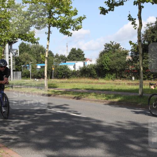 10.08.2025 - GEWOBA Citytriathlon Bremen Yannick Fuchs http://msf.ph/oto/8545536 10.08.2025 10:32:29 Radfahren 349, 354, 406, 408, 426, 432, 473, 483, 502 meine-sportfotos.de