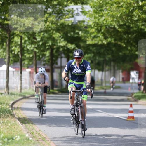 10.08.2025 - GEWOBA Citytriathlon Bremen Yannick Fuchs http://msf.ph/oto/8545541 10.08.2025 12:58:44 Radfahren 602, 609, 705, 762, 795, 802, 870, 885, 910, 921 meine-sportfotos.de