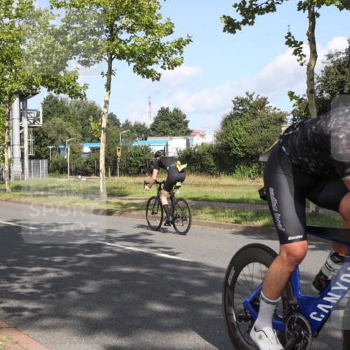 10.08.2025 - GEWOBA Citytriathlon Bremen Yannick Fuchs http://msf.ph/oto/8545542 10.08.2025 10:32:29 Radfahren 349, 354, 406, 408, 426, 432, 473, 483, 502 meine-sportfotos.de