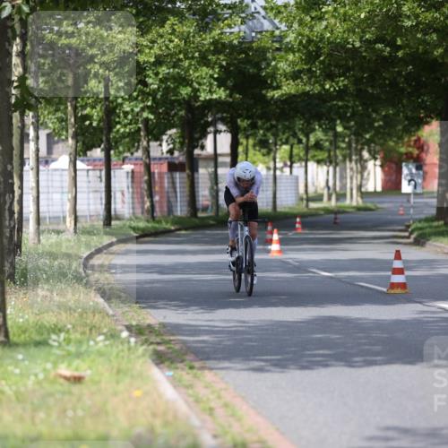 10.08.2025 - GEWOBA Citytriathlon Bremen Yannick Fuchs http://msf.ph/oto/8545548 10.08.2025 11:56:28 Radfahren 557 meine-sportfotos.de