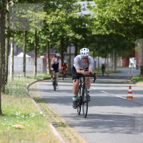 10.08.2025 - GEWOBA Citytriathlon Bremen Yannick Fuchs http://msf.ph/oto/8545562 10.08.2025 12:58:46 Radfahren 602, 609, 705, 762, 795, 802, 870, 885, 910, 921, 1038 meine-sportfotos.de
