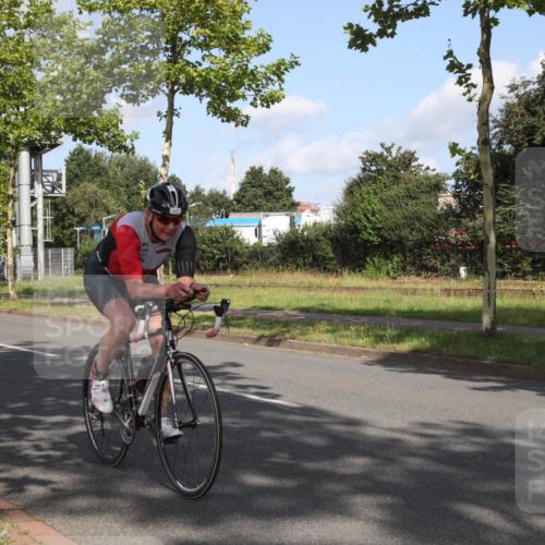 10.08.2025 - GEWOBA Citytriathlon Bremen Yannick Fuchs http://msf.ph/oto/8545565 10.08.2025 10:32:46 Radfahren 349, 371, 384, 406, 483, 502 meine-sportfotos.de