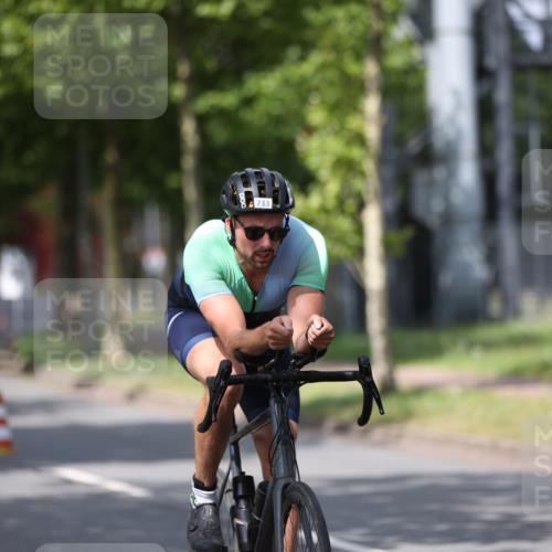 10.08.2025 - GEWOBA Citytriathlon Bremen Yannick Fuchs http://msf.ph/oto/8545568 10.08.2025 11:57:23 Radfahren 733 meine-sportfotos.de