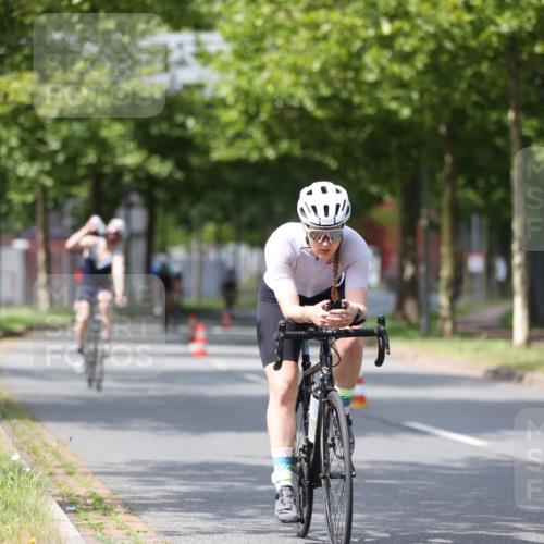 10.08.2025 - GEWOBA Citytriathlon Bremen Yannick Fuchs http://msf.ph/oto/8545571 10.08.2025 12:58:46 Radfahren 602, 609, 705, 762, 795, 802, 870, 885, 910, 921, 1038 meine-sportfotos.de