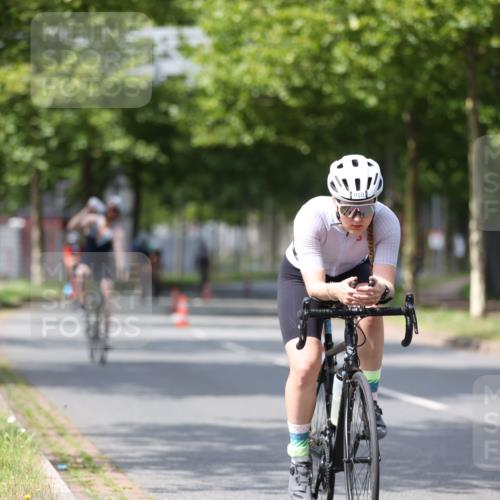 10.08.2025 - GEWOBA Citytriathlon Bremen Yannick Fuchs http://msf.ph/oto/8545573 10.08.2025 12:58:47 Radfahren 602, 609, 705, 762, 795, 802, 870, 885, 910, 921, 1038 meine-sportfotos.de