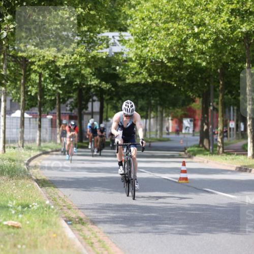 10.08.2025 - GEWOBA Citytriathlon Bremen Yannick Fuchs http://msf.ph/oto/8545588 10.08.2025 12:58:48 Radfahren 602, 609, 705, 762, 795, 802, 870, 885, 910, 921, 1038 meine-sportfotos.de