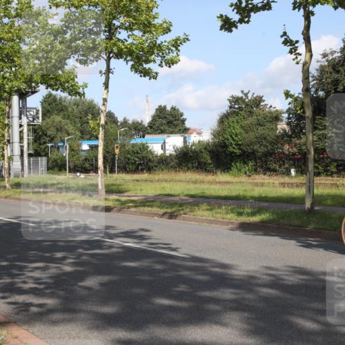 10.08.2025 - GEWOBA Citytriathlon Bremen Yannick Fuchs http://msf.ph/oto/8545593 10.08.2025 10:33:01 Radfahren 355, 371, 384, 390, 420, 430 meine-sportfotos.de