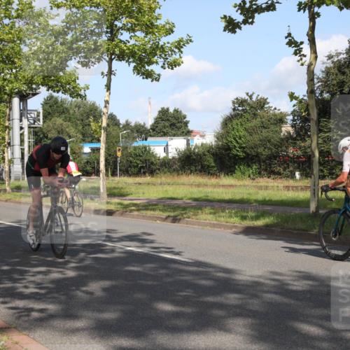 10.08.2025 - GEWOBA Citytriathlon Bremen Yannick Fuchs http://msf.ph/oto/8545606 10.08.2025 10:33:08 Radfahren 105, 355, 389, 390, 420, 421, 430, 448 meine-sportfotos.de