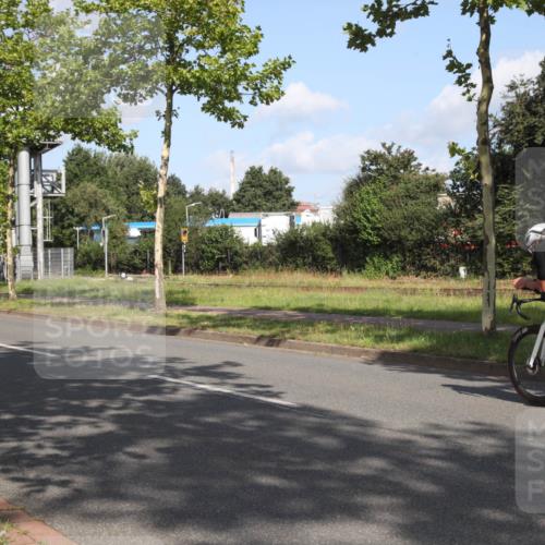 10.08.2025 - GEWOBA Citytriathlon Bremen Yannick Fuchs http://msf.ph/oto/8545620 10.08.2025 10:33:14 Radfahren 105, 389, 390, 396, 420, 421, 430, 448 meine-sportfotos.de