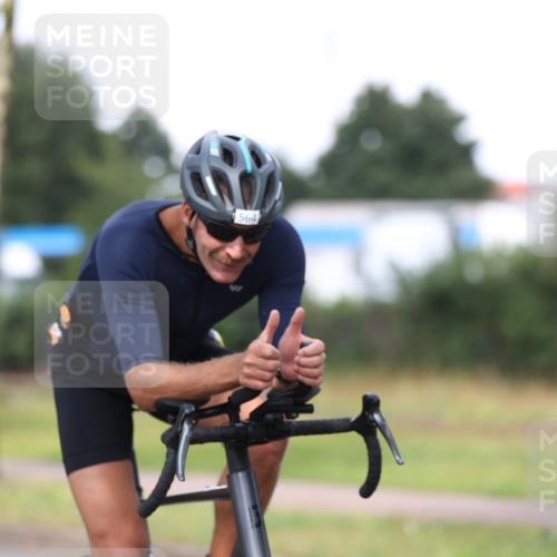 10.08.2025 - GEWOBA Citytriathlon Bremen Yannick Fuchs http://msf.ph/oto/8545627 10.08.2025 11:58:28 Radfahren 564 meine-sportfotos.de