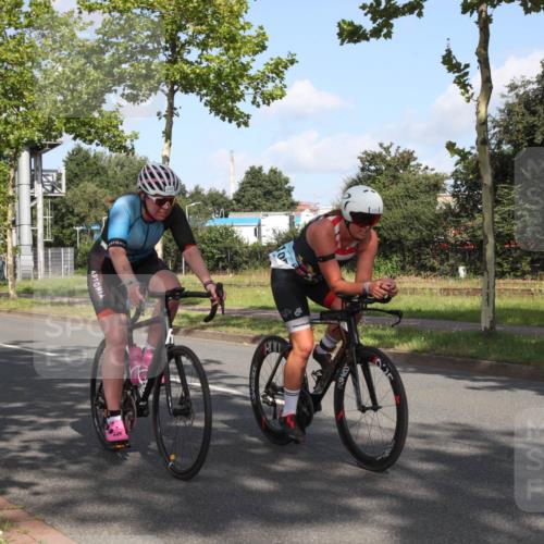10.08.2025 - GEWOBA Citytriathlon Bremen Yannick Fuchs http://msf.ph/oto/8545633 10.08.2025 10:33:21 Radfahren 105, 127, 389, 396, 420, 421, 448, 479 meine-sportfotos.de