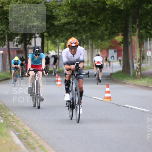 10.08.2025 - GEWOBA Citytriathlon Bremen Yannick Fuchs http://msf.ph/oto/8545761 10.08.2025 12:59:45 Radfahren 595, 614, 623, 628, 644, 698, 850, 889, 907, 934, 949 meine-sportfotos.de