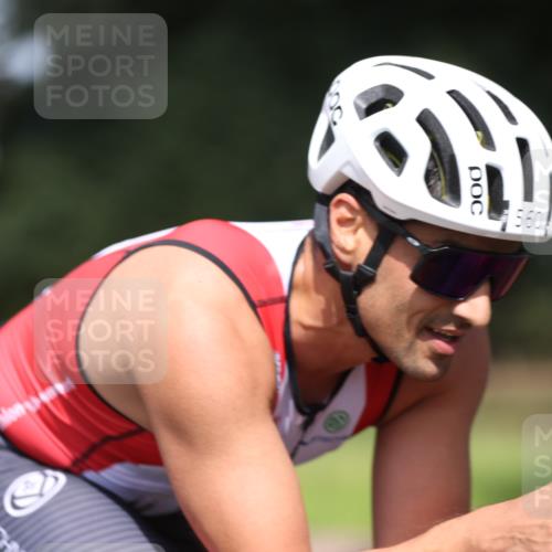 10.08.2025 - GEWOBA Citytriathlon Bremen Yannick Fuchs http://msf.ph/oto/8545774 10.08.2025 12:01:48 Radfahren 553, 560 meine-sportfotos.de