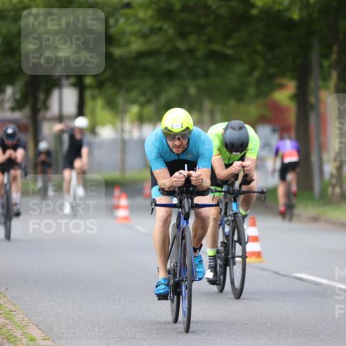 10.08.2025 - GEWOBA Citytriathlon Bremen Yannick Fuchs http://msf.ph/oto/8545784 10.08.2025 12:59:49 Radfahren 595, 614, 623, 628, 644, 698, 835, 850, 889, 907, 934, 949, 1002, 1030 meine-sportfotos.de