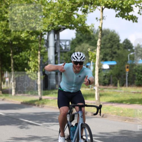 10.08.2025 - GEWOBA Citytriathlon Bremen Yannick Fuchs http://msf.ph/oto/8545785 10.08.2025 12:02:03 Radfahren 680 meine-sportfotos.de