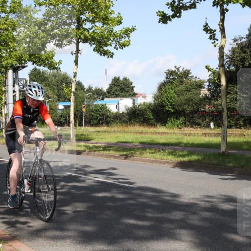 10.08.2025 - GEWOBA Citytriathlon Bremen Yannick Fuchs http://msf.ph/oto/8545789 10.08.2025 10:35:14 Radfahren 29, 43, 137, 181, 241, 359, 382, 393, 404, 418, 444, 445, 461, 492 meine-sportfotos.de