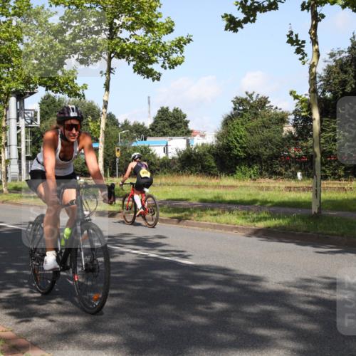 10.08.2025 - GEWOBA Citytriathlon Bremen Yannick Fuchs http://msf.ph/oto/8545874 10.08.2025 10:36:12 Radfahren 231, 373, 401, 450, 493 meine-sportfotos.de