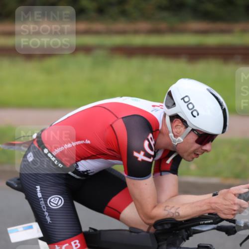 10.08.2025 - GEWOBA Citytriathlon Bremen Yannick Fuchs http://msf.ph/oto/8545877 10.08.2025 12:02:47 Radfahren 566, 637 meine-sportfotos.de