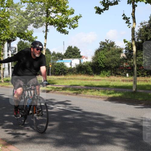 10.08.2025 - GEWOBA Citytriathlon Bremen Yannick Fuchs http://msf.ph/oto/8545898 10.08.2025 10:36:34 Radfahren 99, 115, 117, 159, 231, 378, 397, 447 meine-sportfotos.de