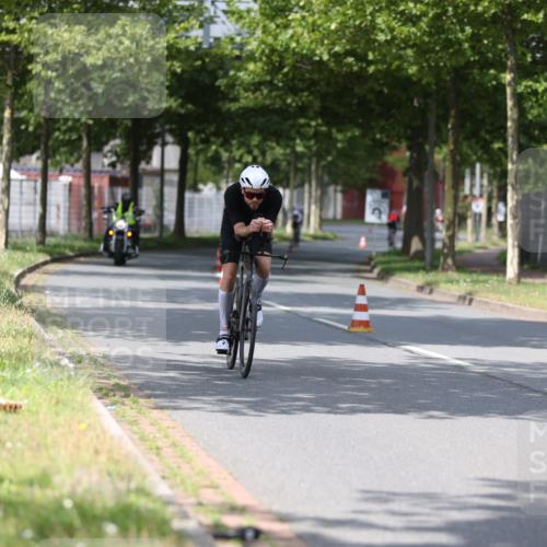 10.08.2025 - GEWOBA Citytriathlon Bremen Yannick Fuchs http://msf.ph/oto/8545904 10.08.2025 12:06:03 Radfahren 554, 729, 1027 meine-sportfotos.de