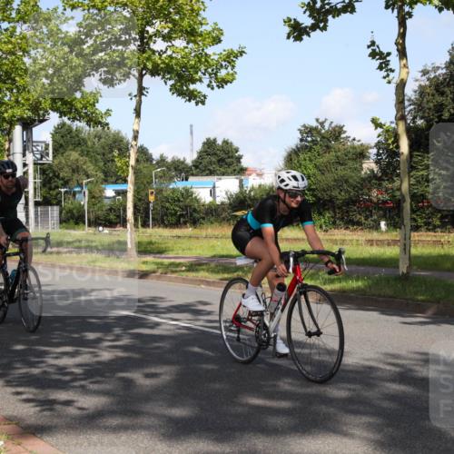 10.08.2025 - GEWOBA Citytriathlon Bremen Yannick Fuchs http://msf.ph/oto/8545905 10.08.2025 10:36:38 Radfahren 99, 115, 117, 159, 378, 397, 447, 497 meine-sportfotos.de