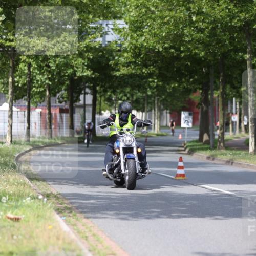 10.08.2025 - GEWOBA Citytriathlon Bremen Yannick Fuchs http://msf.ph/oto/8545921 10.08.2025 12:06:06 Radfahren 554, 729 meine-sportfotos.de