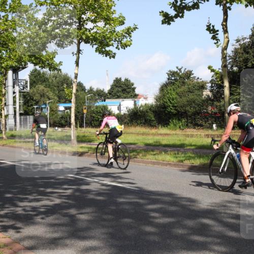 10.08.2025 - GEWOBA Citytriathlon Bremen Yannick Fuchs http://msf.ph/oto/8545939 10.08.2025 10:36:57 Radfahren 85, 381, 464, 497 meine-sportfotos.de