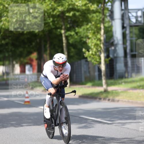10.08.2025 - GEWOBA Citytriathlon Bremen Yannick Fuchs http://msf.ph/oto/8545958 10.08.2025 12:06:10 Radfahren 554, 614, 729 meine-sportfotos.de