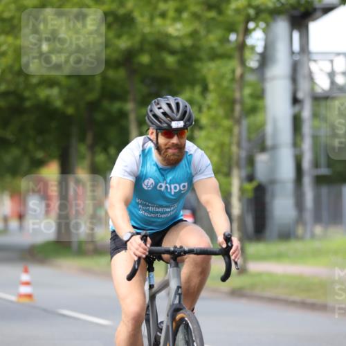 10.08.2025 - GEWOBA Citytriathlon Bremen Yannick Fuchs http://msf.ph/oto/8545964 10.08.2025 13:00:41 Radfahren 581, 613, 785, 1023 meine-sportfotos.de