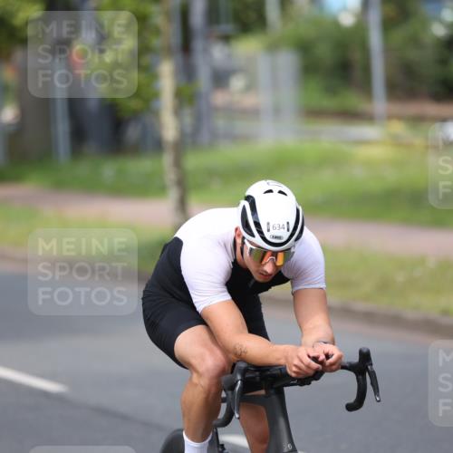 10.08.2025 - GEWOBA Citytriathlon Bremen Yannick Fuchs http://msf.ph/oto/8546047 10.08.2025 12:06:28 Radfahren 554, 580, 614, 634, 658, 714 meine-sportfotos.de