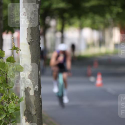 10.08.2025 - GEWOBA Citytriathlon Bremen Yannick Fuchs http://msf.ph/oto/8546051 10.08.2025 12:06:30 Radfahren 580, 614, 634, 658, 714 meine-sportfotos.de