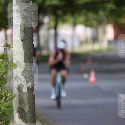 10.08.2025 - GEWOBA Citytriathlon Bremen Yannick Fuchs http://msf.ph/oto/8546055 10.08.2025 12:06:31 Radfahren 580, 614, 634, 658, 714 meine-sportfotos.de