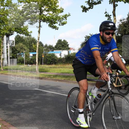 10.08.2025 - GEWOBA Citytriathlon Bremen Yannick Fuchs http://msf.ph/oto/8546061 10.08.2025 10:37:55 Radfahren 69, 375, 402, 458, 474, 501 meine-sportfotos.de