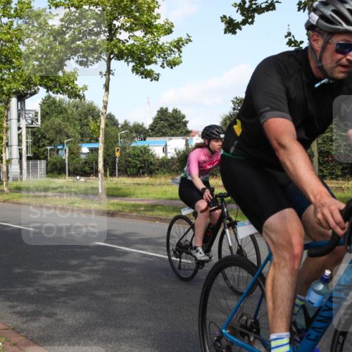 10.08.2025 - GEWOBA Citytriathlon Bremen Yannick Fuchs http://msf.ph/oto/8546072 10.08.2025 10:37:58 Radfahren 69, 375, 402, 458, 474, 501 meine-sportfotos.de