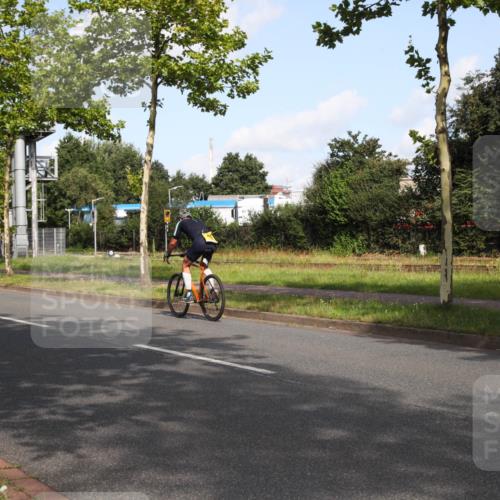 10.08.2025 - GEWOBA Citytriathlon Bremen Yannick Fuchs http://msf.ph/oto/8546079 10.08.2025 10:37:59 Radfahren 69, 375, 402, 458, 474, 501 meine-sportfotos.de