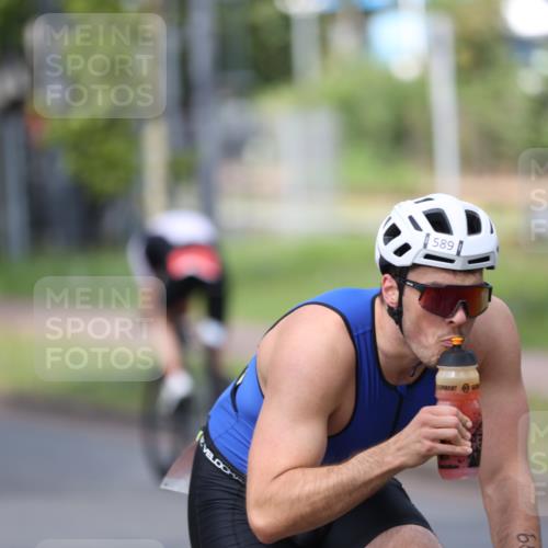 10.08.2025 - GEWOBA Citytriathlon Bremen Yannick Fuchs http://msf.ph/oto/8546089 10.08.2025 12:06:33 Radfahren 580, 613, 614, 634, 658, 714 meine-sportfotos.de