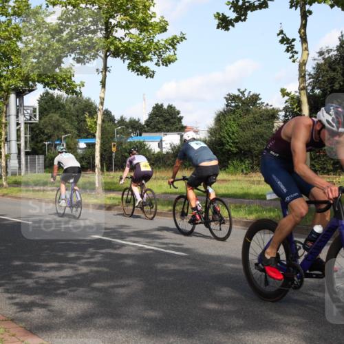 10.08.2025 - GEWOBA Citytriathlon Bremen Yannick Fuchs http://msf.ph/oto/8546131 10.08.2025 10:38:21 Radfahren 5, 19, 93, 101, 207, 211, 247, 391, 463, 475, 482 meine-sportfotos.de