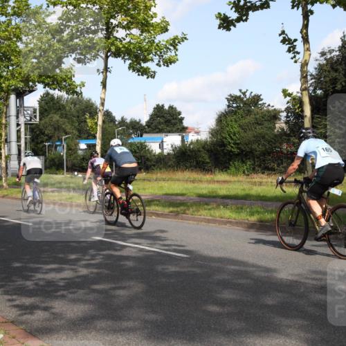 10.08.2025 - GEWOBA Citytriathlon Bremen Yannick Fuchs http://msf.ph/oto/8546135 10.08.2025 10:38:22 Radfahren 5, 19, 93, 101, 207, 211, 247, 391, 463, 475, 482 meine-sportfotos.de