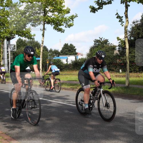 10.08.2025 - GEWOBA Citytriathlon Bremen Yannick Fuchs http://msf.ph/oto/8546141 10.08.2025 10:38:23 Radfahren 5, 19, 93, 101, 207, 211, 247, 391, 463, 475, 482 meine-sportfotos.de