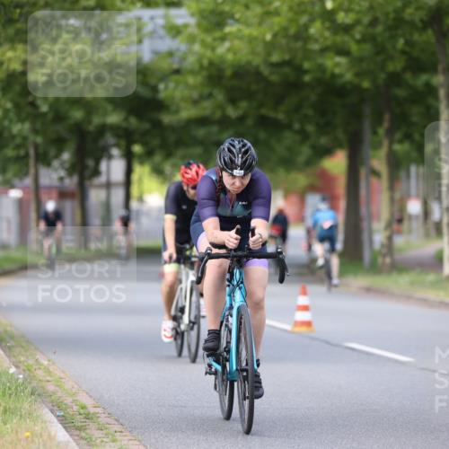 10.08.2025 - GEWOBA Citytriathlon Bremen Yannick Fuchs http://msf.ph/oto/8546143 10.08.2025 13:01:10 Radfahren 646, 669, 684, 713, 829, 837, 862, 926, 944, 1001 meine-sportfotos.de