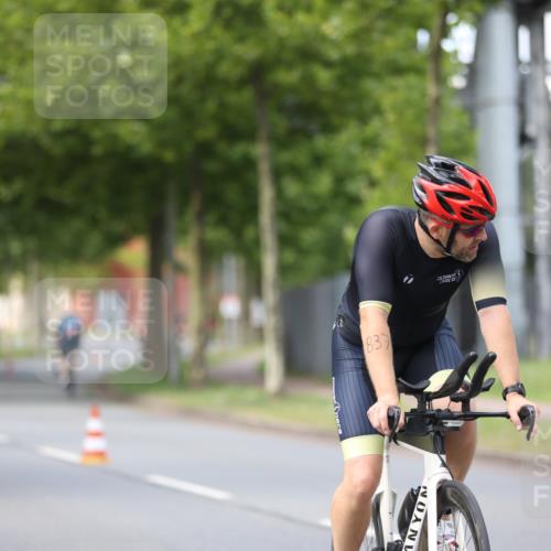 10.08.2025 - GEWOBA Citytriathlon Bremen Yannick Fuchs http://msf.ph/oto/8546165 10.08.2025 13:01:11 Radfahren 646, 684, 713, 829, 837, 862, 926, 944, 1001 meine-sportfotos.de